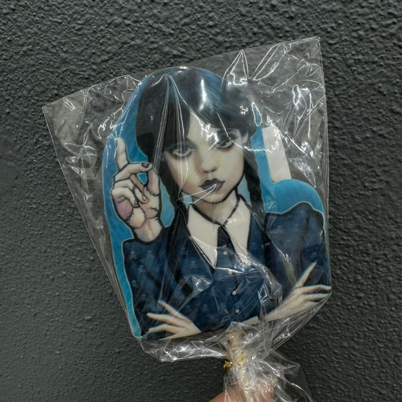 Изображение Пряник Уенсдей и Рука